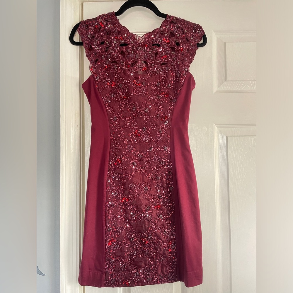 FRENCH CONNECTION SEQUINS COCKTAIL DRESS SIZE 0 - WORN ONCE